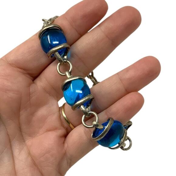 Vintage Blue Glass Silver Tone Bracelet - Picture 2 of 4